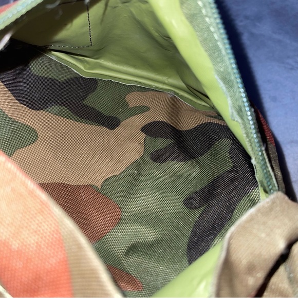 Hershel supply company green olive/ army green camouflage pattern print backpack - Picture 7 of 15